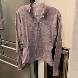 Nike Drifit 1/4 Zip Long Sleeved Running Top, size S, Dusty Lavender color